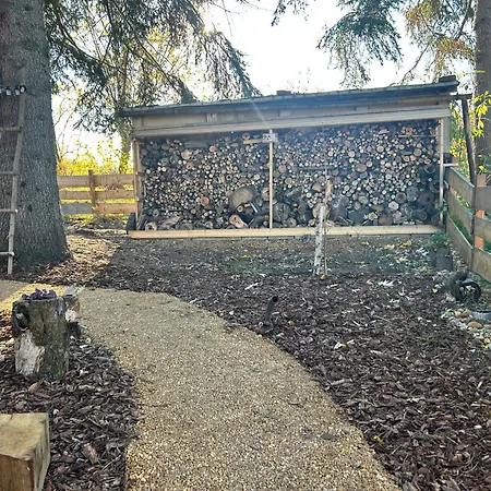 Dom wakacyjny Vollholz-ferienhaus Herbert's Alte Gaertnerei Im Naturpark Zittauer Gebirge *