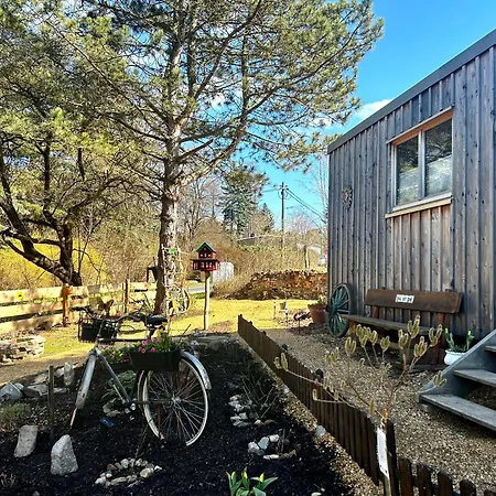 Dom wakacyjny Vollholz-ferienhaus Herbert's Alte Gaertnerei Im Naturpark Zittauer Gebirge